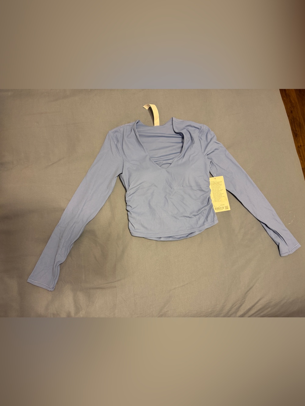 lululemon athletica All It Takes V-Neck LS B-D Cup Rib Nulu - Size 6